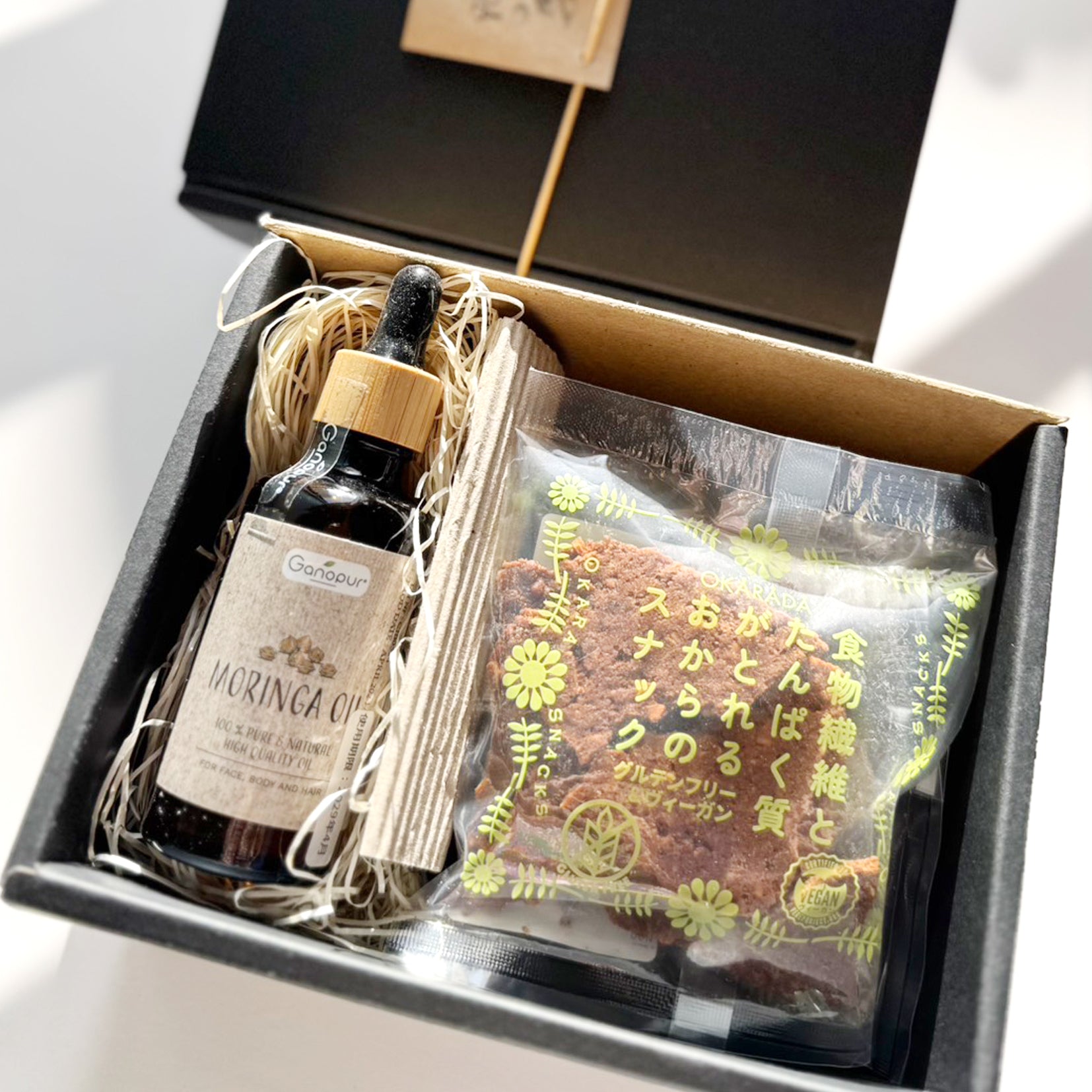 モリンガオイルとおからスナックのギフトBOX